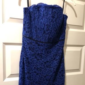 EUC blue lace DvF dress size 4.